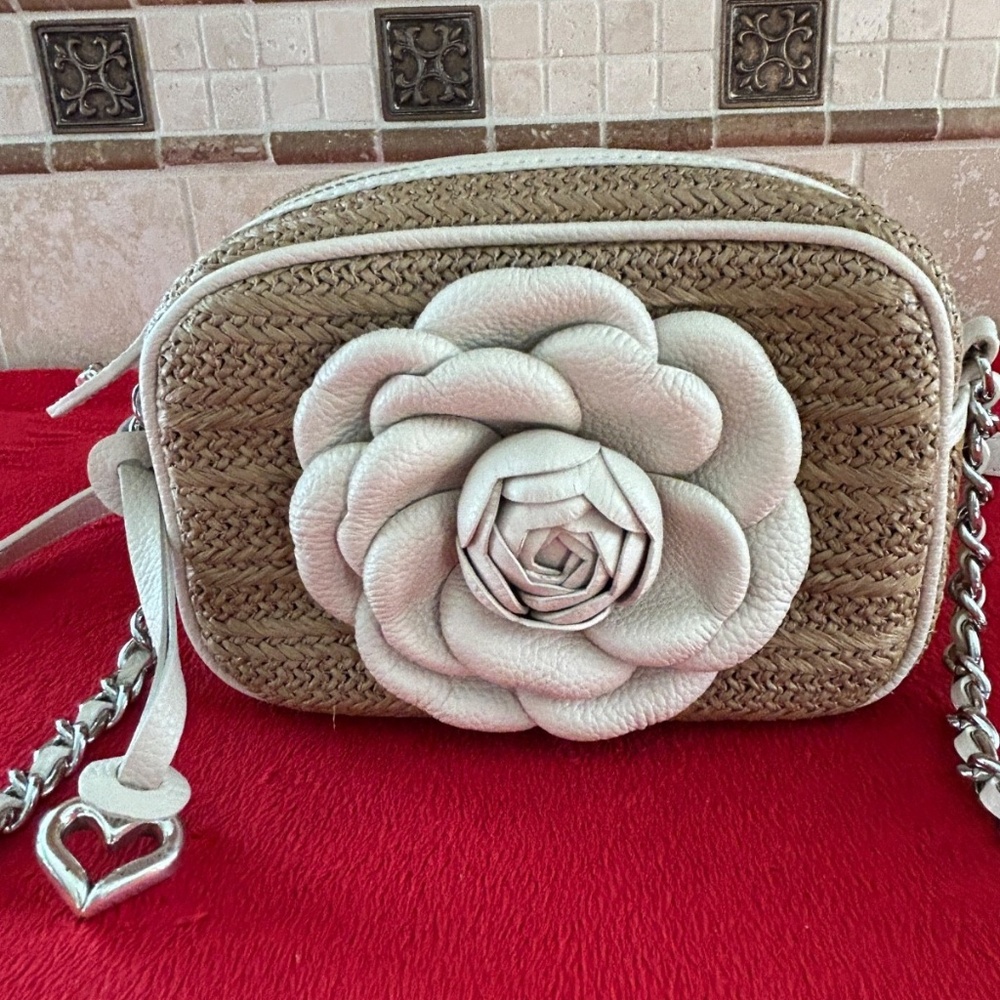 BRIGHTON STRAW ROSIE WHITE CAMERA BAG CELL PHONE CROSSBODY EUC - Picture 3 of 12